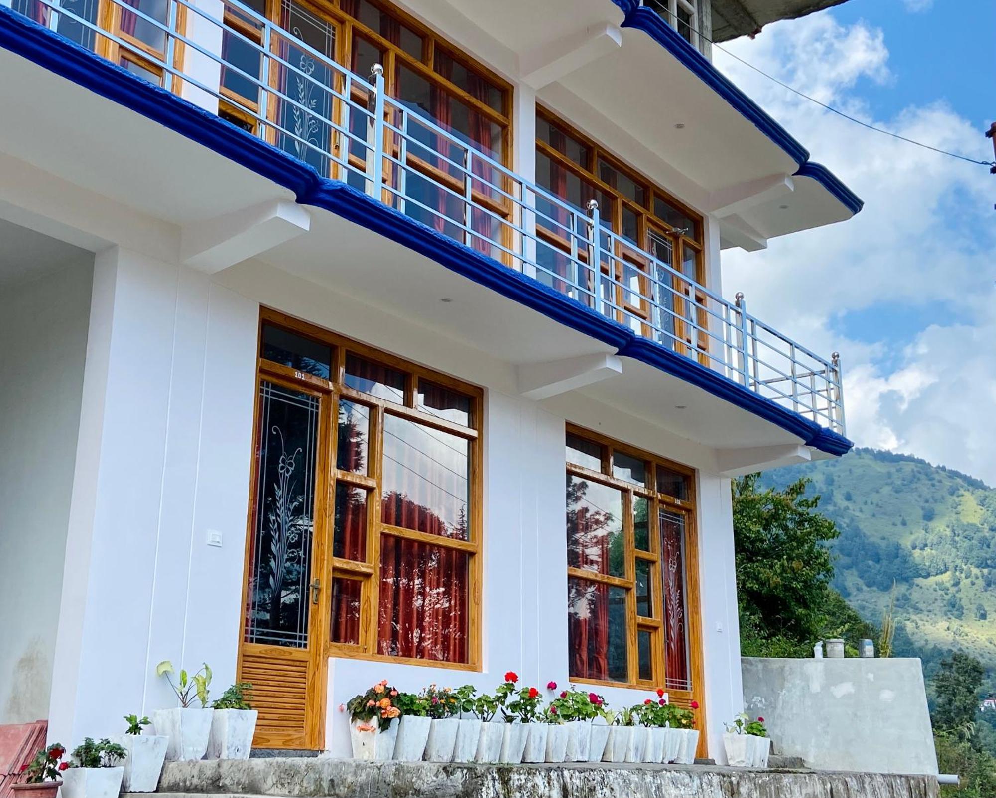 Hotel Mansarovar Inn Munsyari 외부 사진